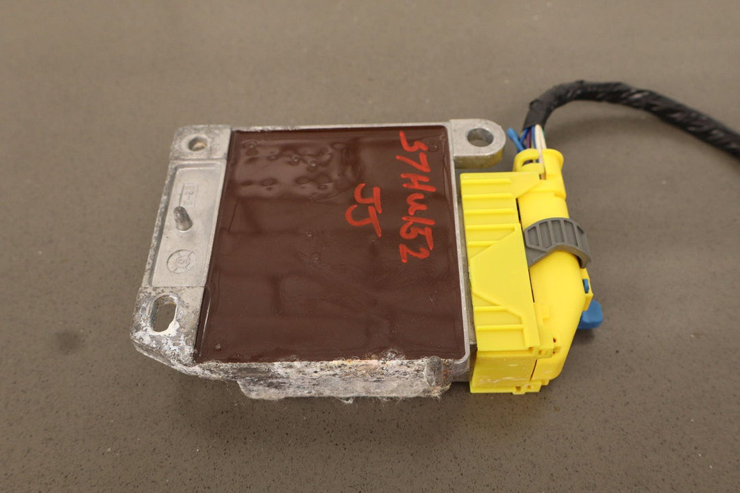 06 - 07 Hummer H2 Air Bag Control Module (Under LH Seat) OEM