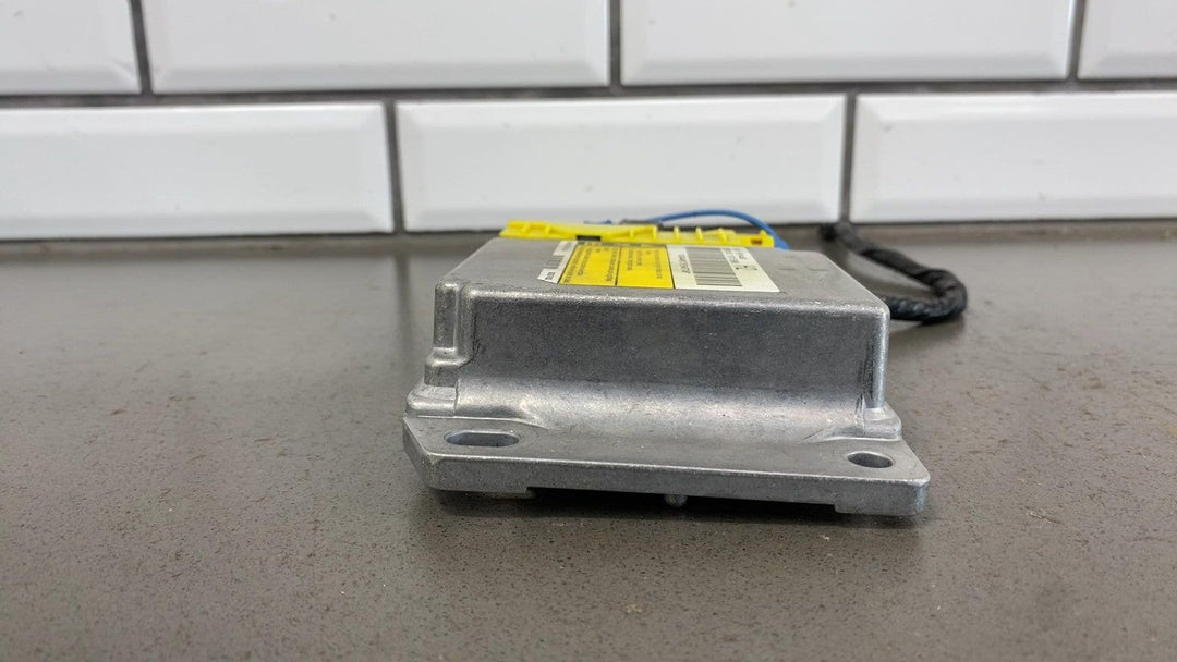 06 - 07 Hummer H2 Air Bag Control Module (Under LH Seat) OEM