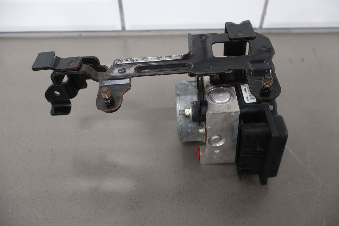 06 - 08 Mazda Miata NC ABS Anti - Lock Brake Pump & Module W/Bracket (95K) 265800517