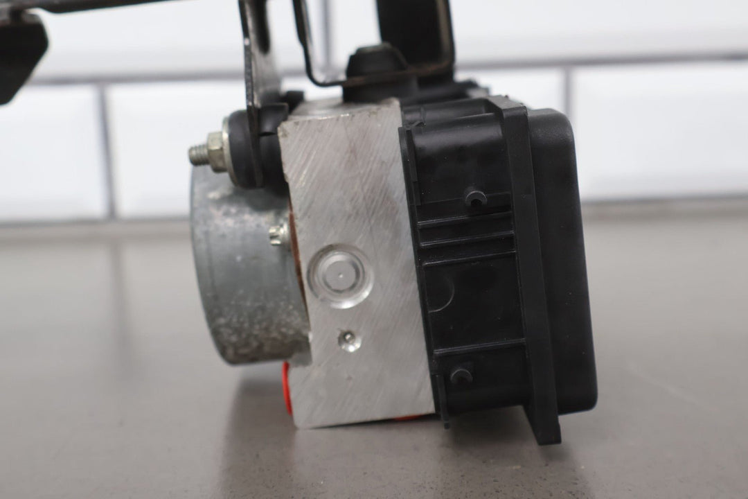 06 - 08 Mazda Miata NC ABS Anti - Lock Brake Pump & Module W/Bracket (95K) 265800517