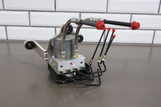 06 - 08 Porsche Cayman/Boxster 987 ABS Anti - Lock Brake Pump & Module (99735553300)