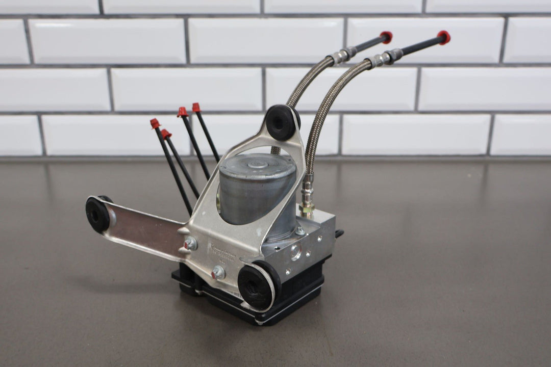 06 - 08 Porsche Cayman/Boxster 987 ABS Anti - Lock Brake Pump & Module (99735553300)