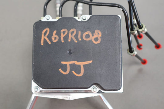 06 - 08 Porsche Cayman/Boxster 987 ABS Anti - Lock Brake Pump & Module (99735553300)