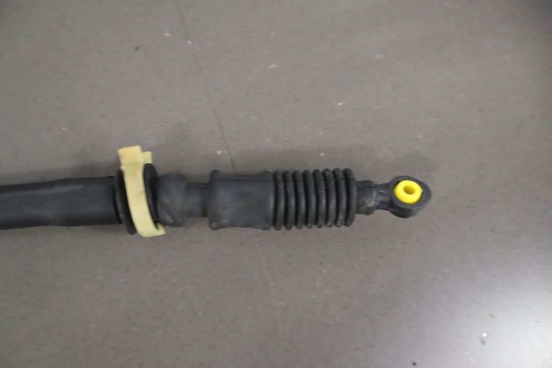 06 - 09 Cadillac XLR (4.4L) 6 - Spd Automatic Transmission Shifter Cable W/Bushings