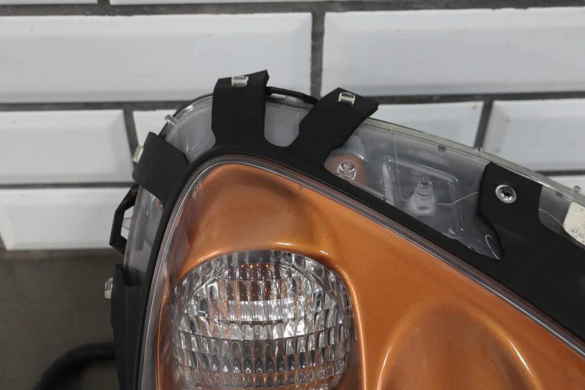 06-09 Chevy Corvette C6 RH Headlight (Heat Crack) Tested