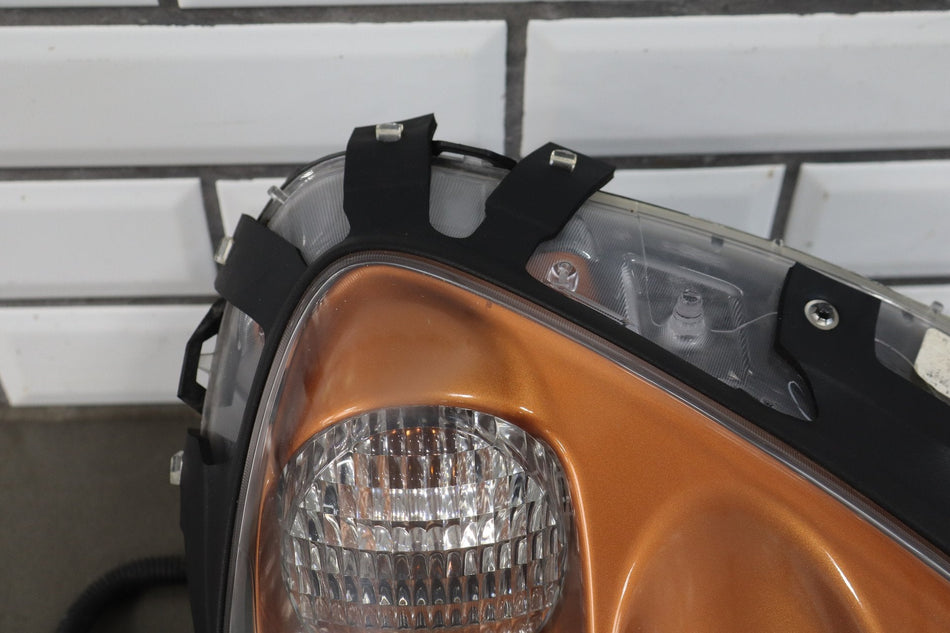 06-09 Chevy Corvette C6 RH Headlight (Heat Crack) Tested