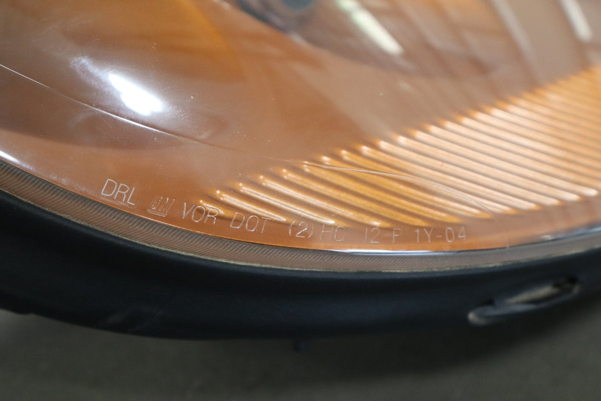06-09 Chevy Corvette C6 RH Headlight (Heat Crack) Tested