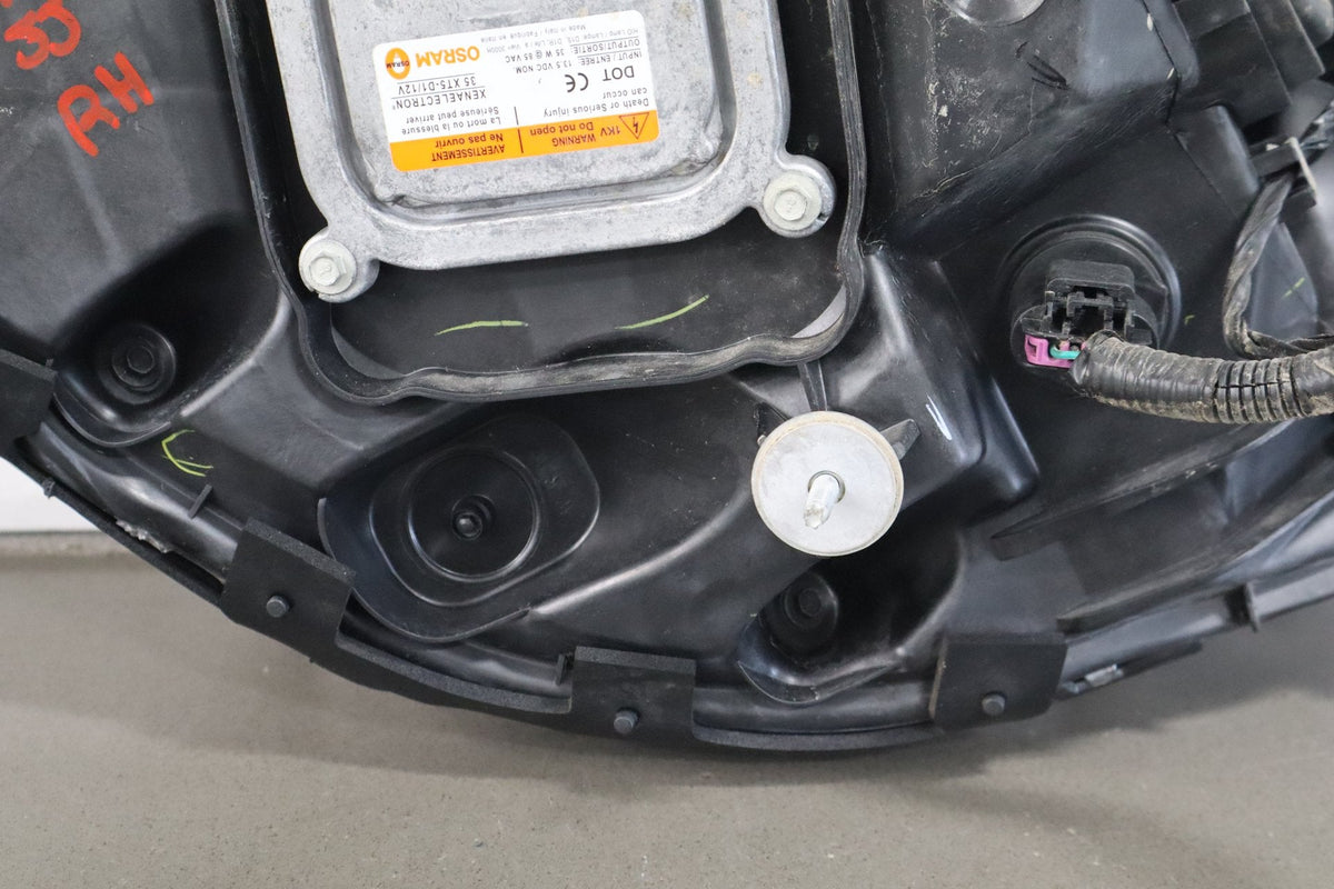 06-09 Chevy Corvette C6 RH Headlight (Heat Crack) Tested