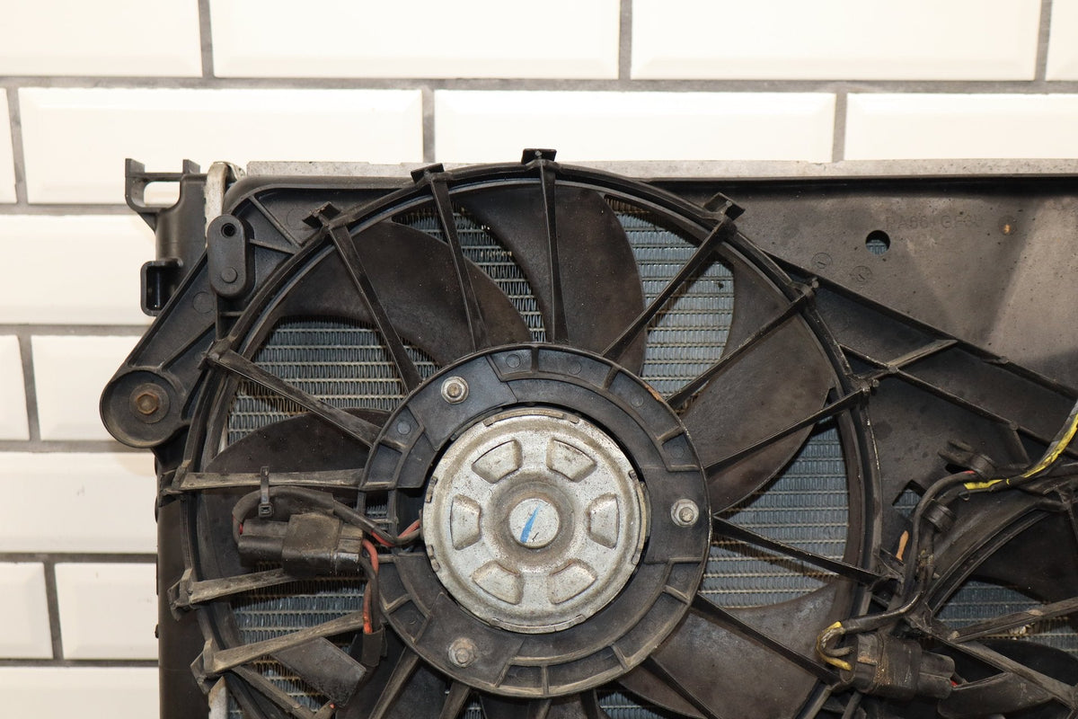 06-10 Dodge Charger SRT8 6.1 Radiator Condenser Fan Pack