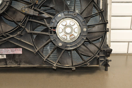 06-10 Dodge Charger SRT8 6.1 Radiator Condenser Fan Pack
