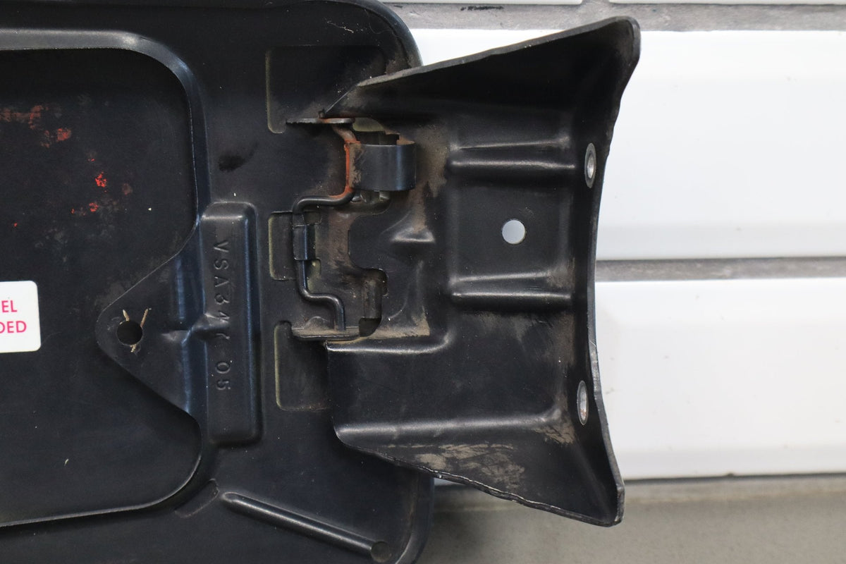 06-10 Dodge Charger SRT8 Fuel Door Brilliant Black PXR