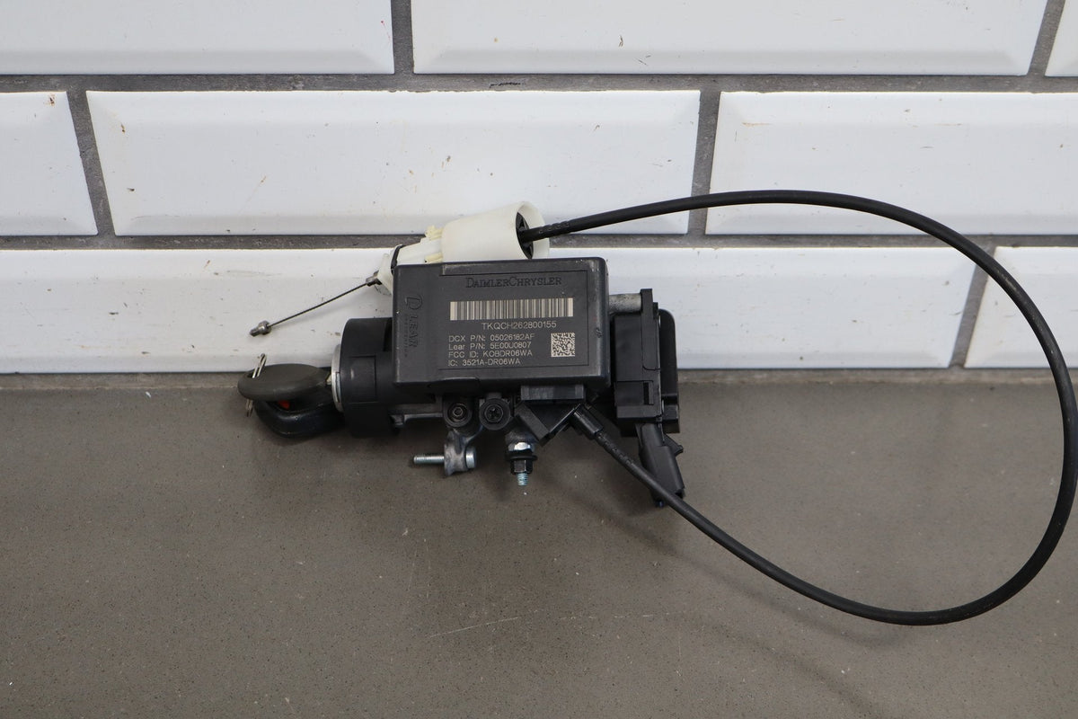 06-10 Dodge Charger SRT8 Ignition Switch w/ Key 04685719AE