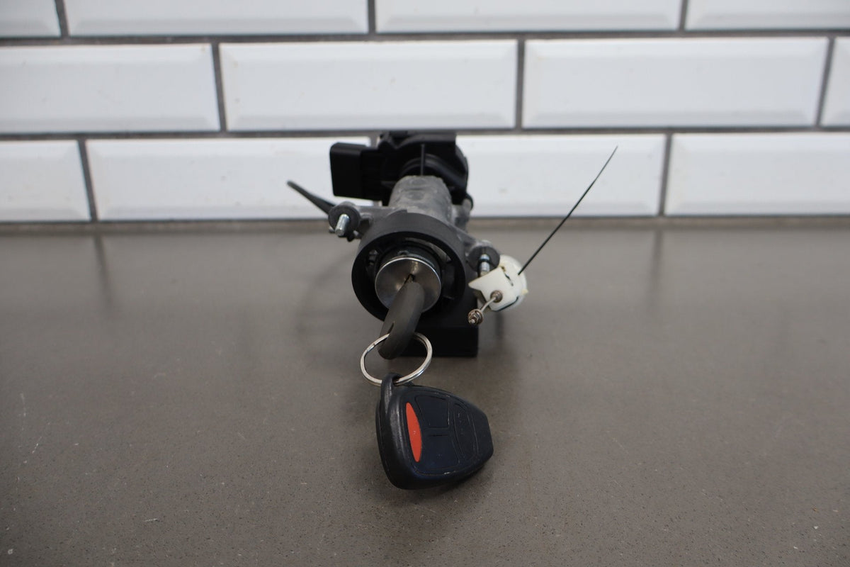 06-10 Dodge Charger SRT8 Ignition Switch w/ Key 04685719AE