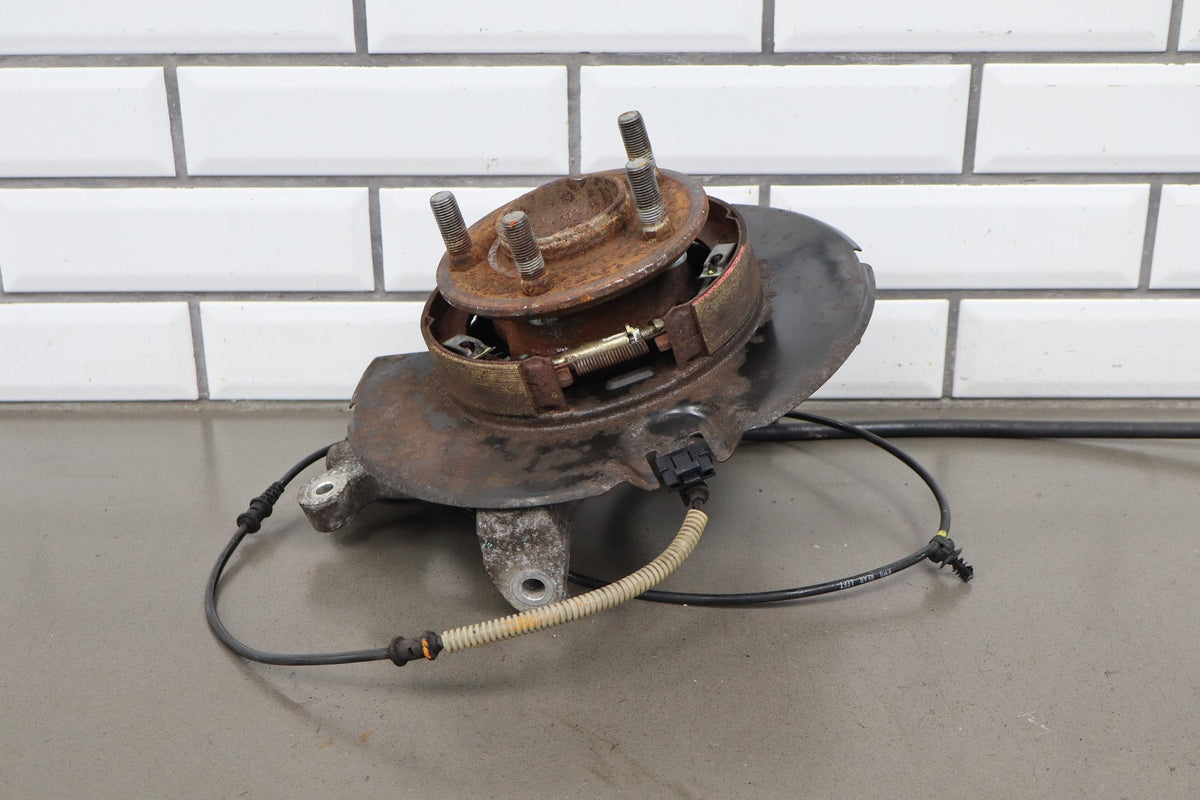 06-10 Dodge Charger SRT8 LH Rear Knuckle Hub 68089309AA