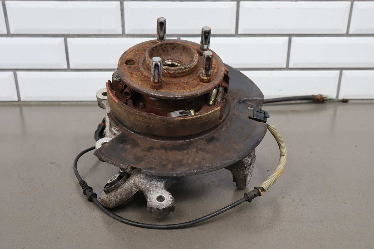 06-10 Dodge Charger SRT8 LH Rear Knuckle Hub 68089309AA
