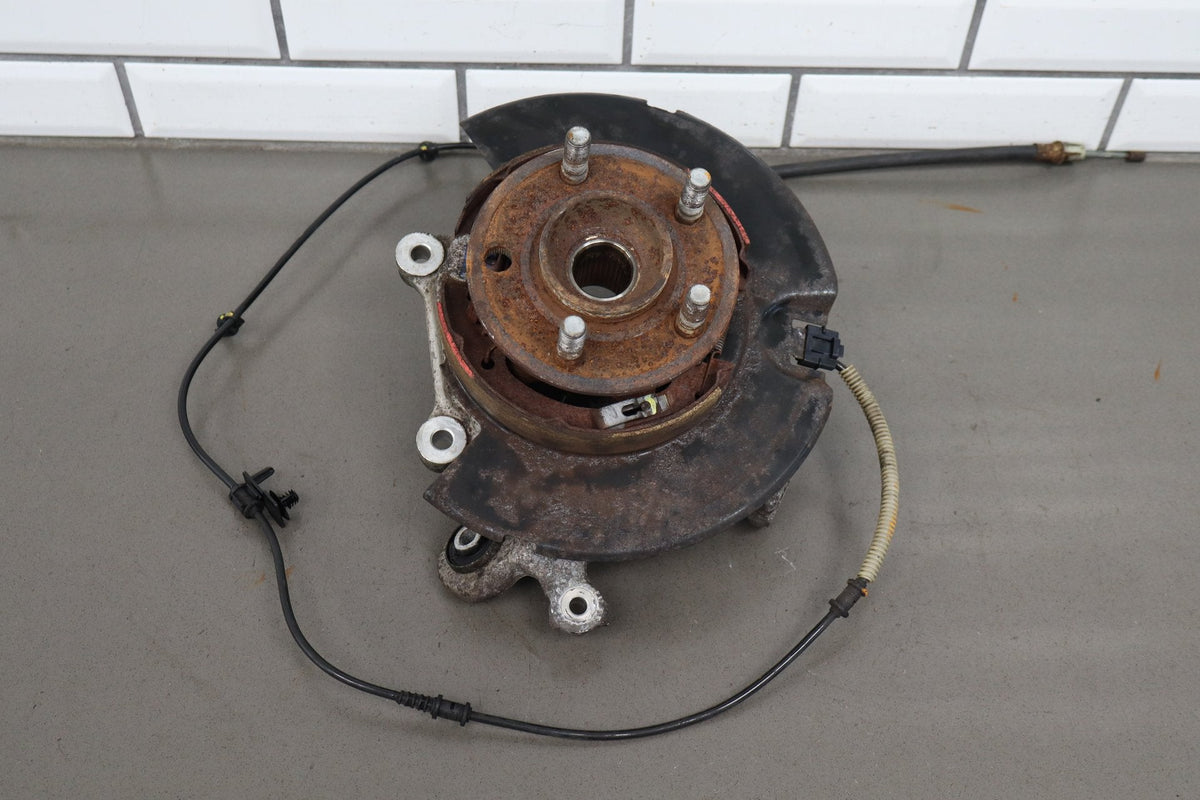 06-10 Dodge Charger SRT8 LH Rear Knuckle Hub 68089309AA