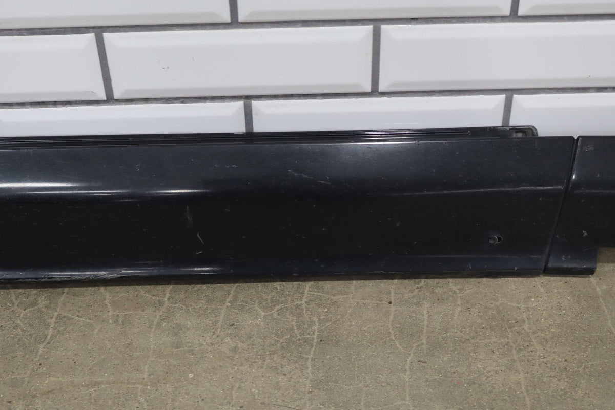 06-10 Dodge Charger SRT8 RH Rocker Molding Brilliant Black PXR