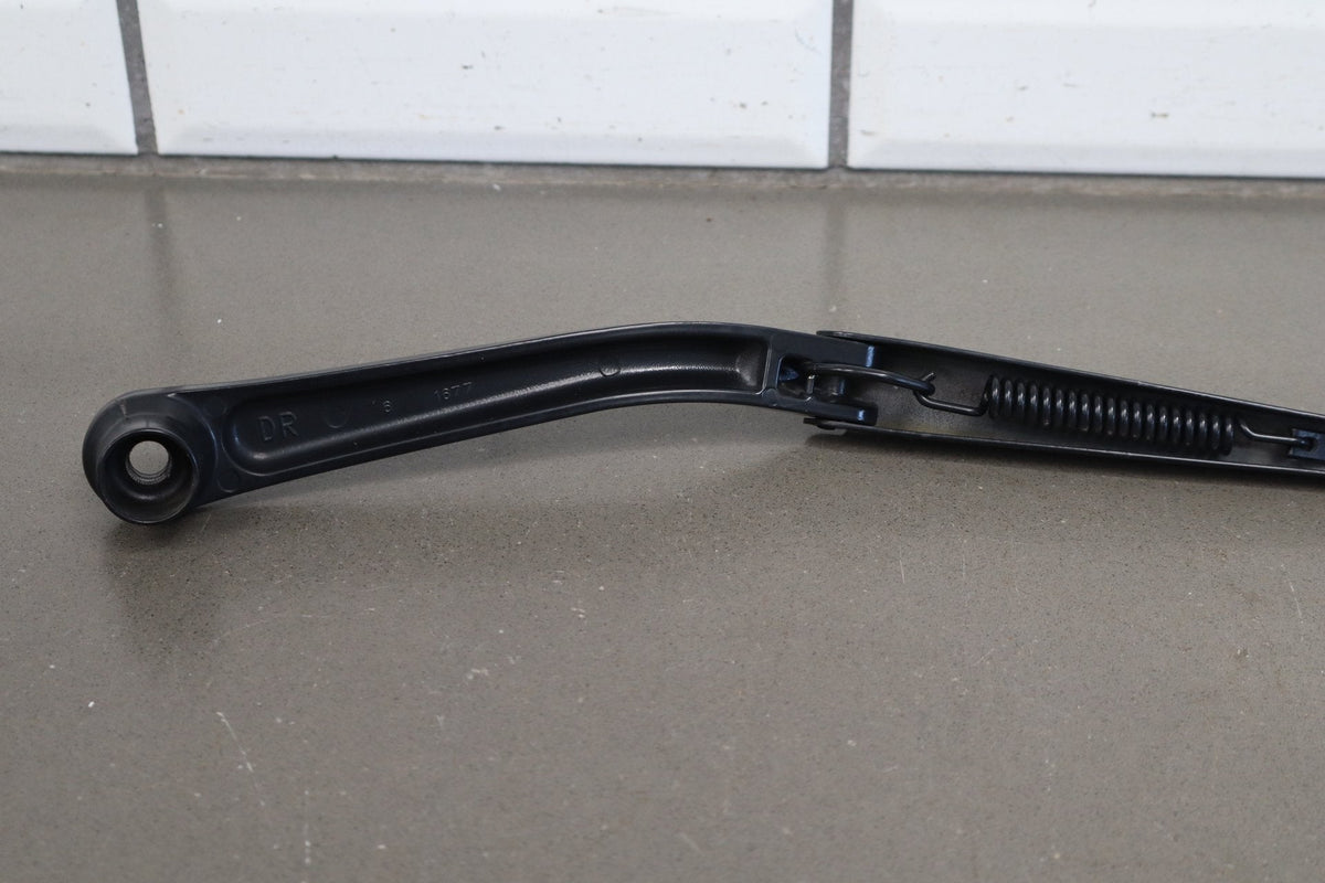 06-10 Dodge Charger SRT8 Wiper Arm Pair No Blades
