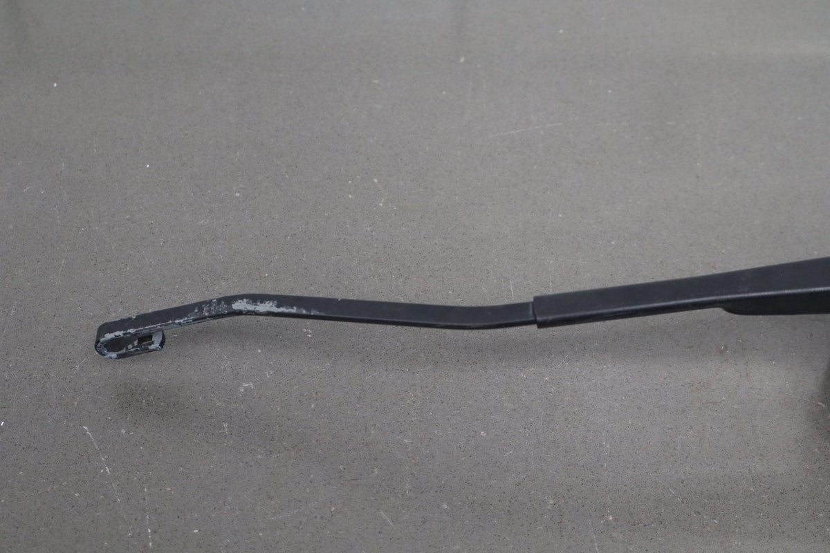 06-10 Dodge Charger SRT8 Wiper Arm Pair No Blades