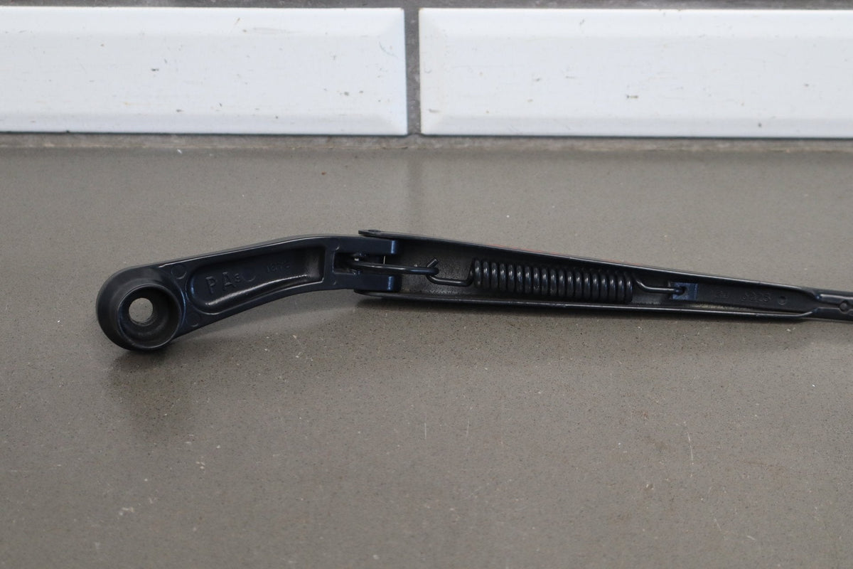 06-10 Dodge Charger SRT8 Wiper Arm Pair No Blades
