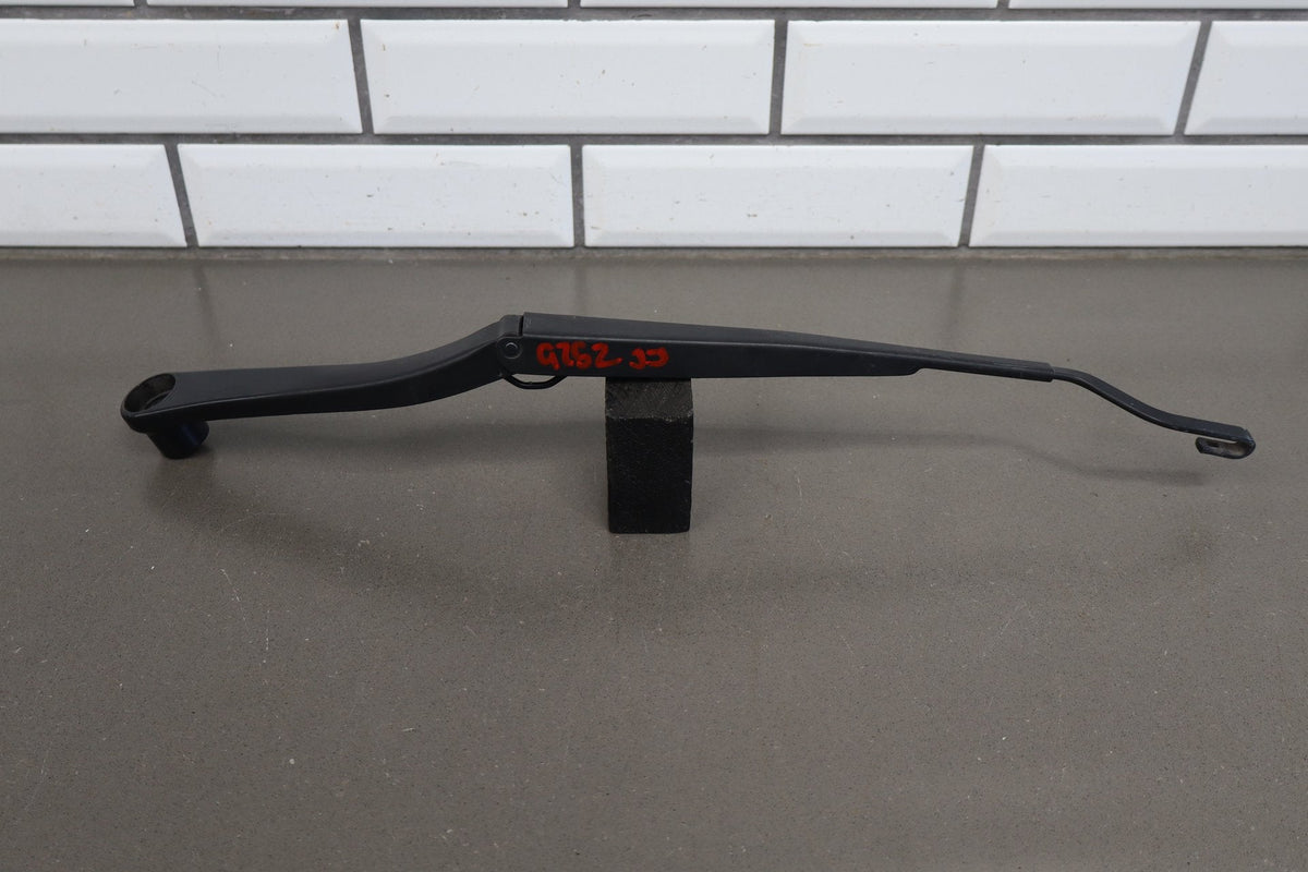 06-10 Dodge Charger SRT8 Wiper Arm Pair No Blades