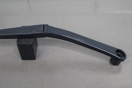 06-10 Dodge Charger SRT8 Wiper Arm Pair No Blades