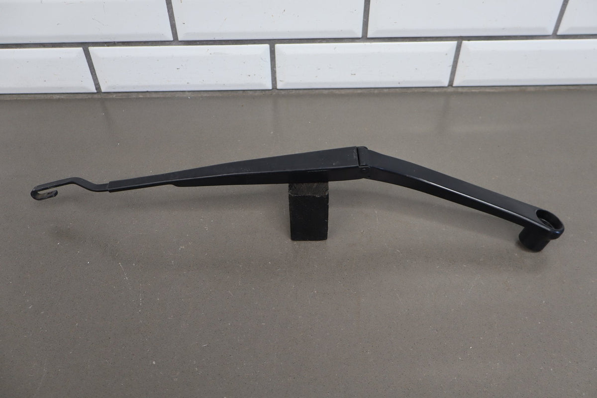 06-10 Dodge Charger SRT8 Wiper Arm Pair No Blades