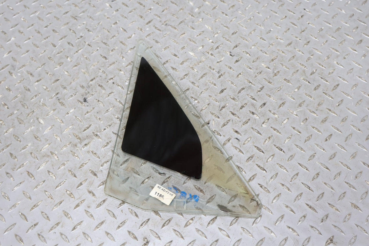 06-12 Bentley Flying Spur Front Left Vent Window Glass (Self Tint) Delaminated