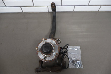 06-14 Dodge Charger SRT8 LH Front Spindle Hub 05290547AB
