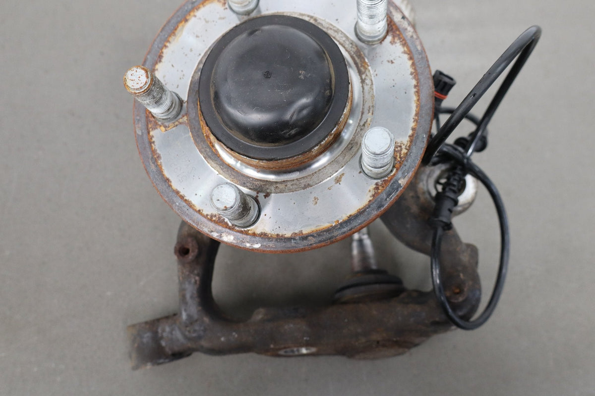 06-14 Dodge Charger SRT8 LH Front Spindle Hub 05290547AB