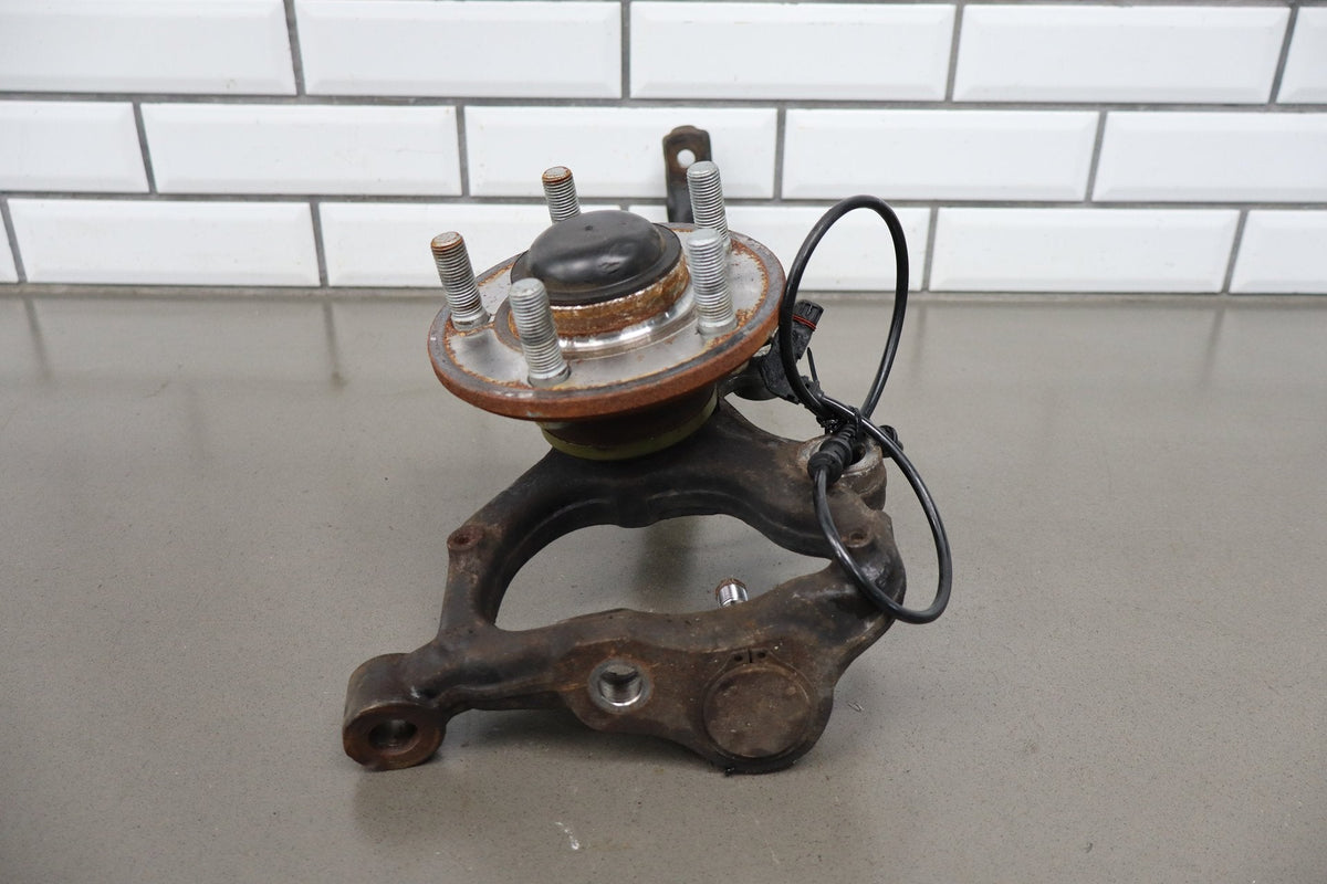 06-14 Dodge Charger SRT8 LH Front Spindle Hub 05290547AB