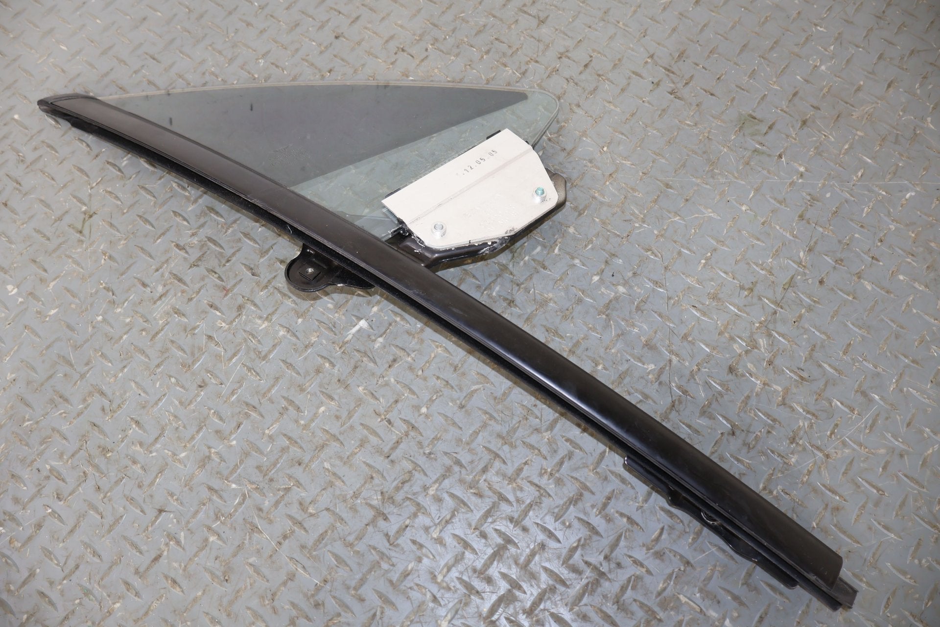 06 Bentley Continental GT Coupe Front Right RH Vent Window Glass (Self Tint)