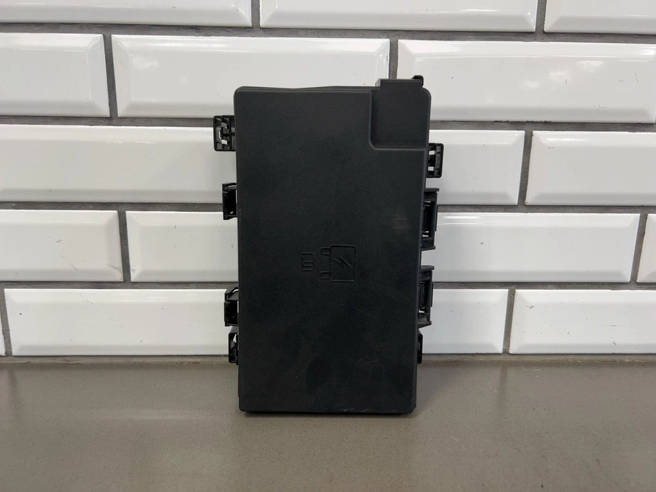 2016 Jeep Grand Cherokee- Engine Fuse Box
