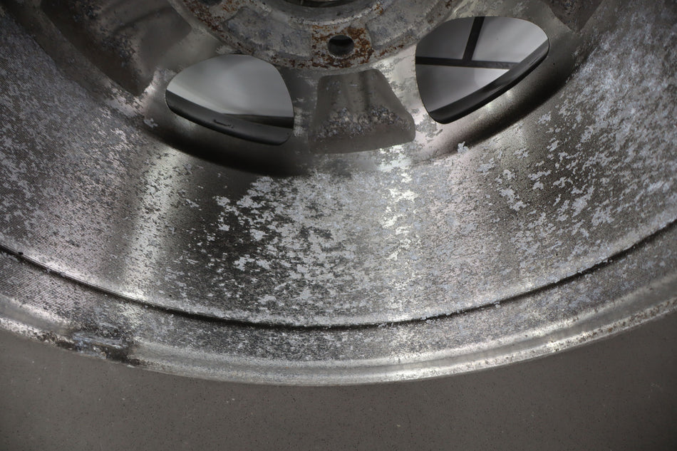 2002 Toyota Land Cruiser- Wheel
