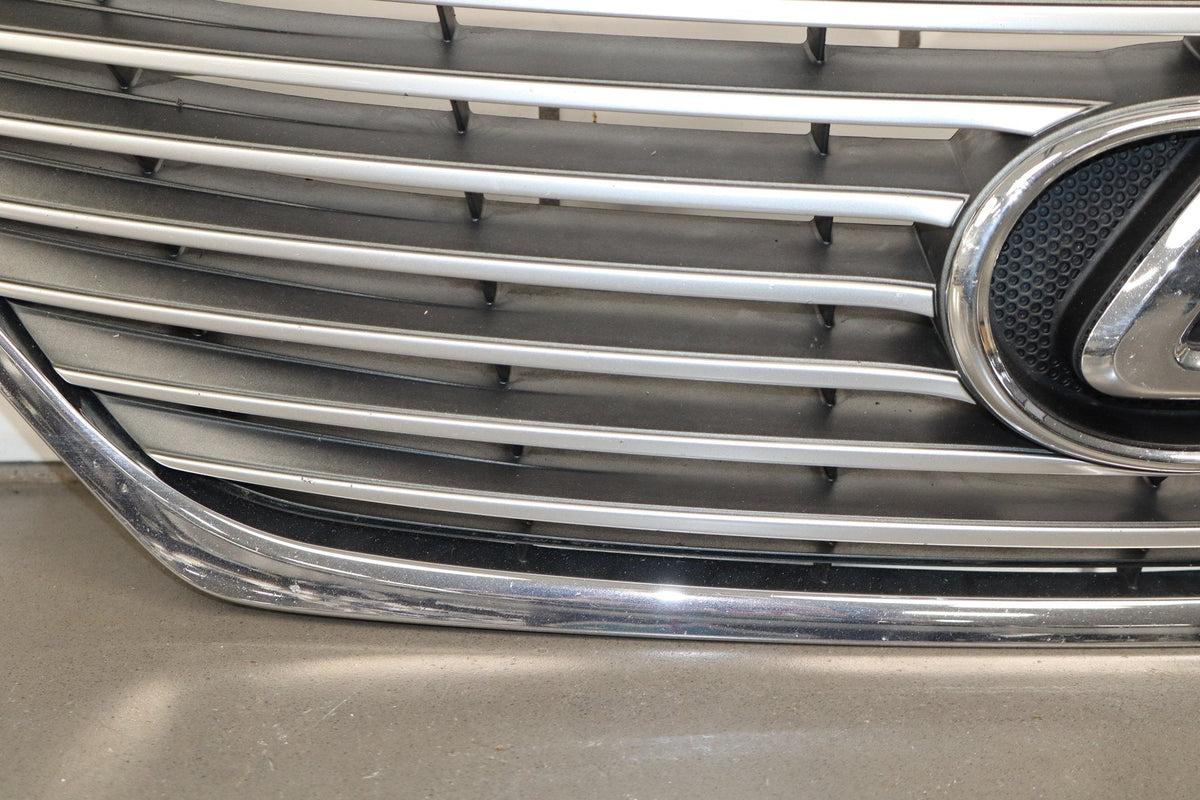 07-09 Lexus LS460 (XF40) Front Grille Chrome (No Pre-Crash)