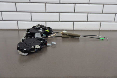 07-09 Lexus LS460 (XF40) Front L Door Latch w/ Soft Close 69040-50250 OEM