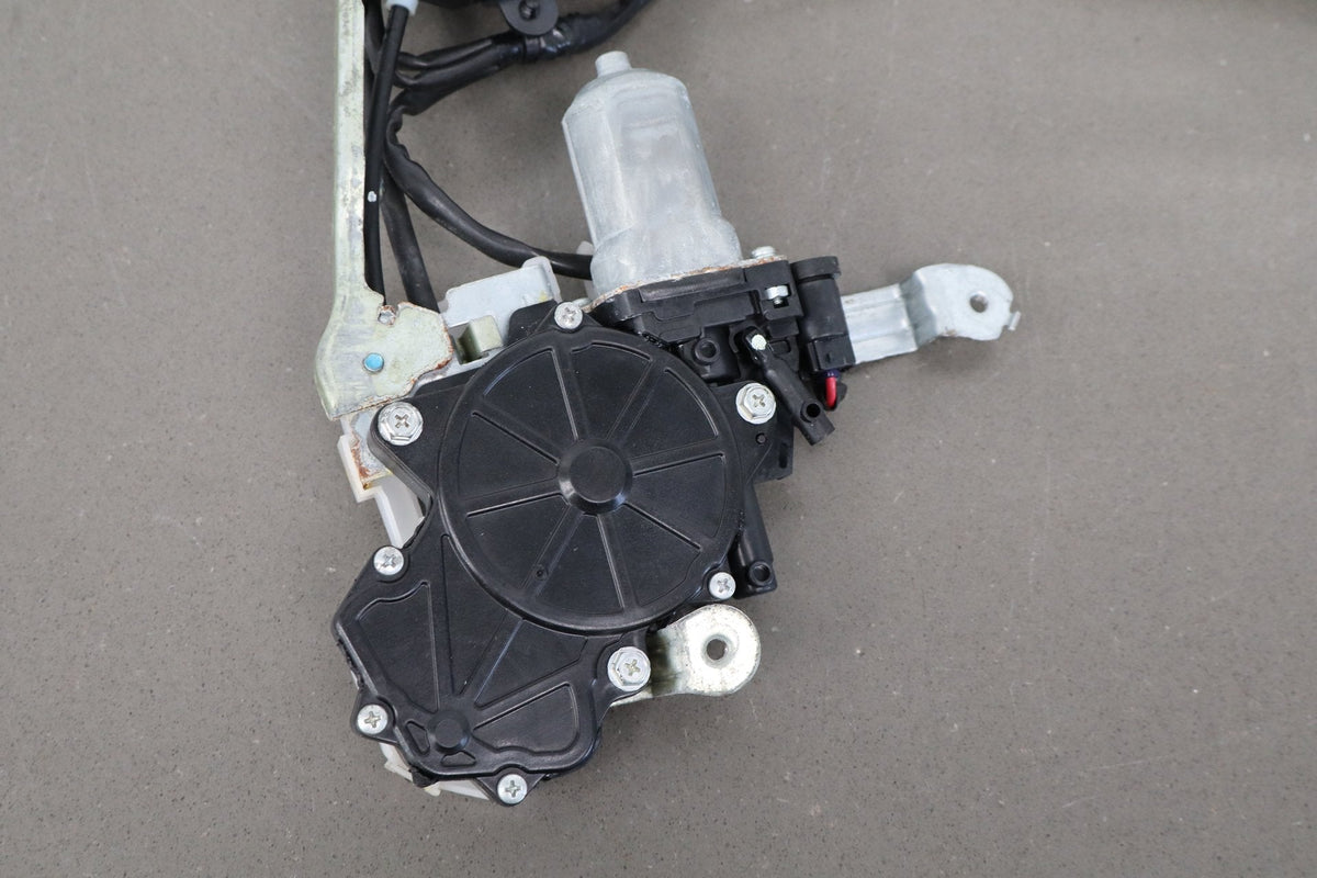 07-09 Lexus LS460 (XF40) Front L Door Latch w/ Soft Close 69040-50250 OEM
