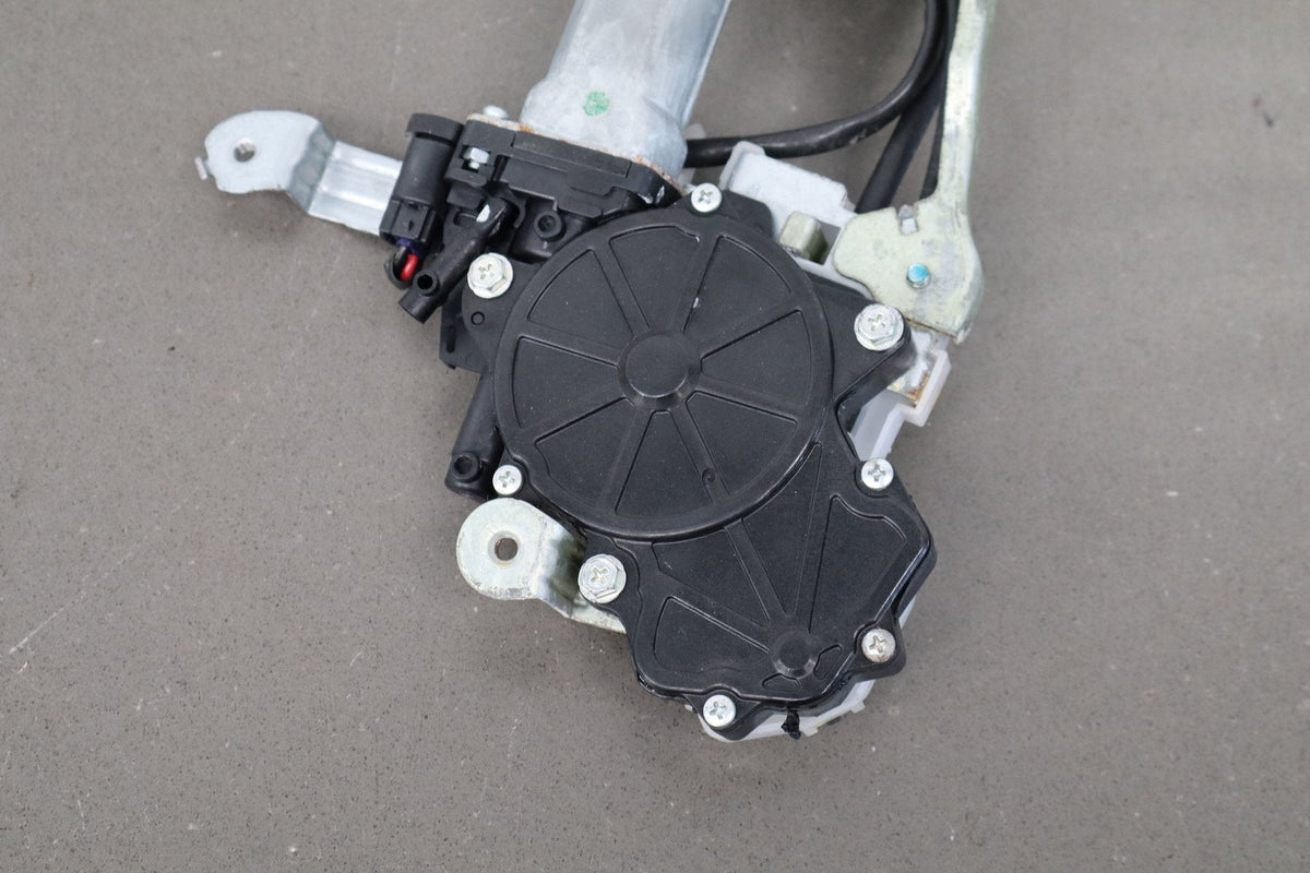 07-09 Lexus LS460 (XF40) Front Right RH Door Latch w/ Soft Close 69030-50270