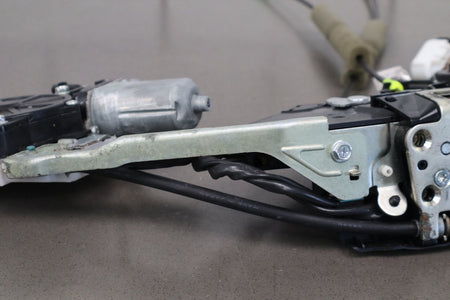 07-09 Lexus LS460 (XF40) Front Right RH Door Latch w/ Soft Close 69030-50270