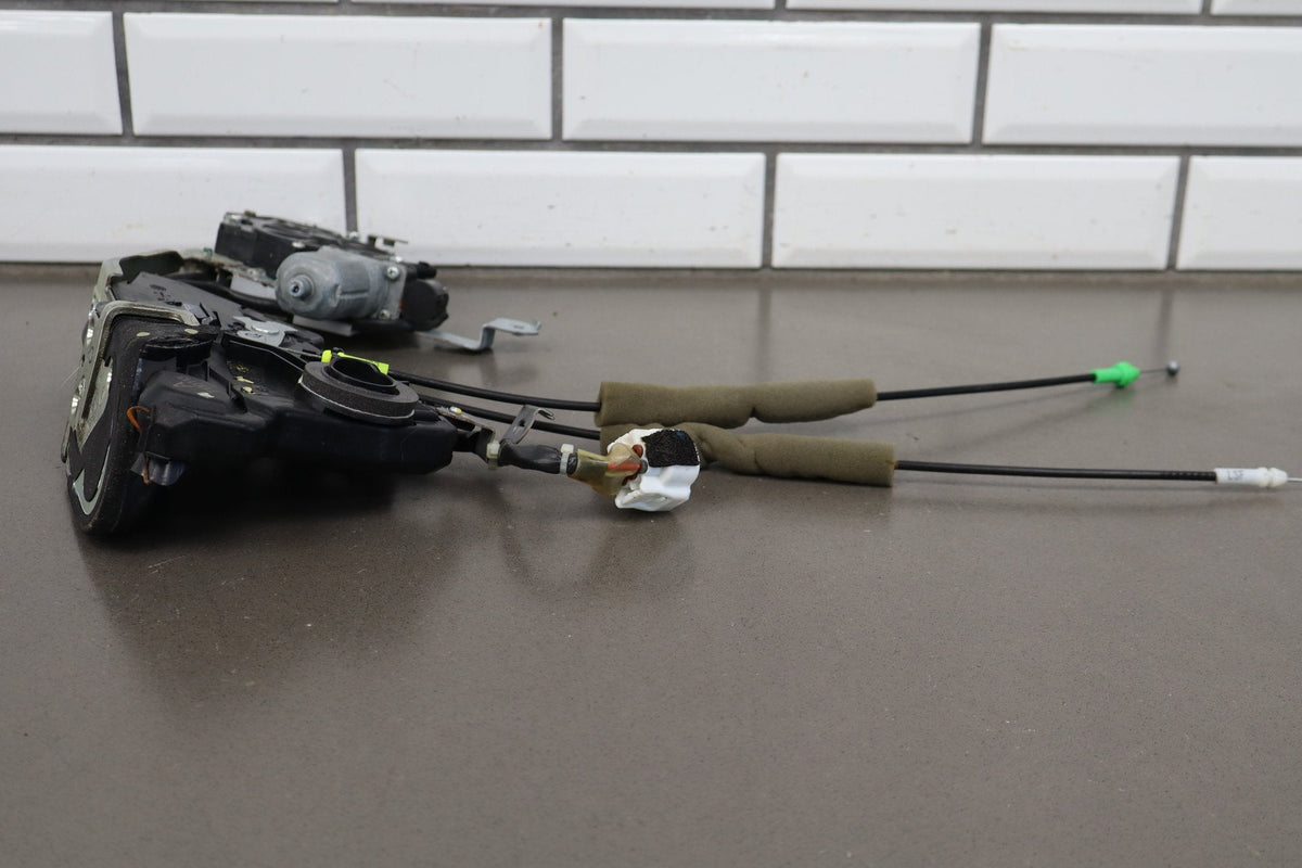 07-09 Lexus LS460 (XF40) Front Right RH Door Latch w/ Soft Close 69030-50270