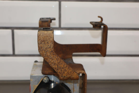 07 - 10 Chevy GMC 2500HD OEM ABS Pump Module Assembly Southern