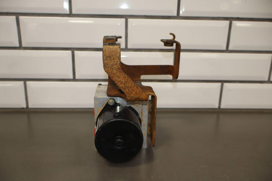 07 - 10 Chevy GMC 2500HD OEM ABS Pump Module Assembly Southern