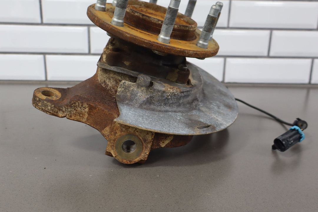 07 - 10 Chevy Silverado 2500HD Passenger Right Front Spindle/Knuckle OEM