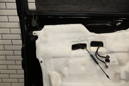 07-11 Chevy Tahoe Yukon Left Front Door (Black 41) 25912657