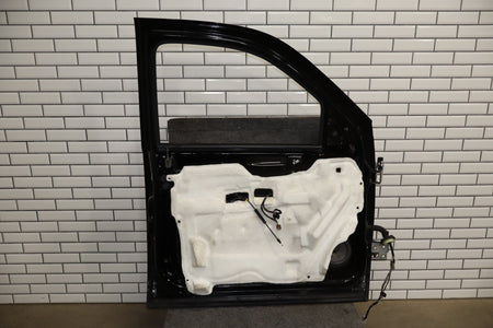 07-11 Chevy Tahoe Yukon Left Front Door (Black 41) 25912657