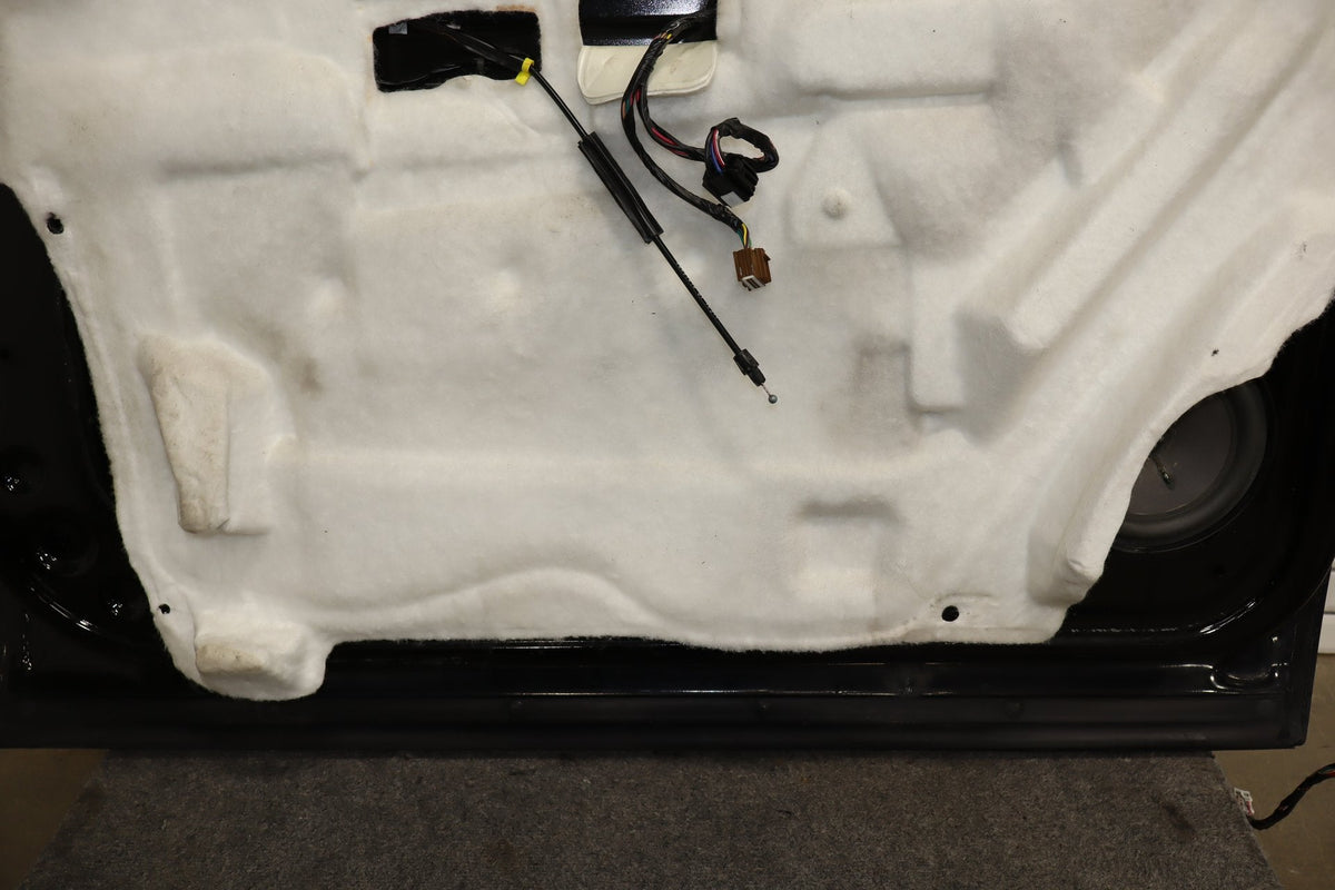 07-11 Chevy Tahoe Yukon Left Front Door (Black 41) 25912657