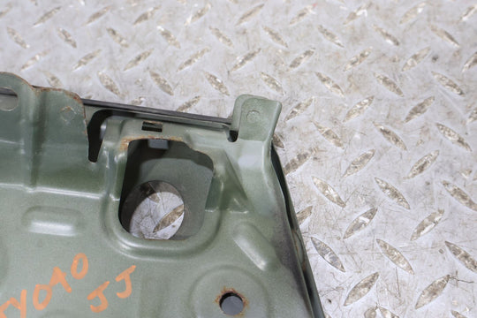 07 - 11 Toyota FJ Cruiser Right RH Cowl Vent Panel End Cap (Army Green 2KD)