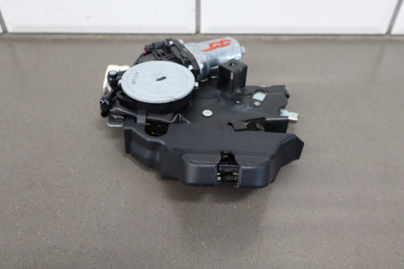 07-12 Lexus LS460 (XF40) Trunk Latch w/ Power Closer 64650-50040