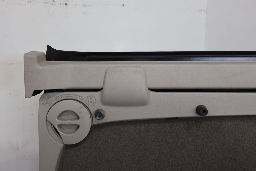 07 - 13 Chevy Avalanche Rear Midgate (Titanium 883) Good Latch OEM