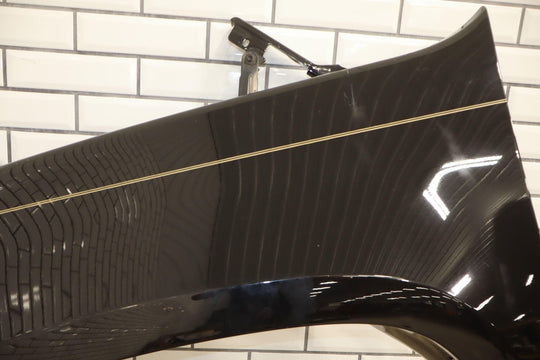 07 - 13 Chevy Avalanche Suburban Tahoe Left Driver Fender Black (41U) See Photos